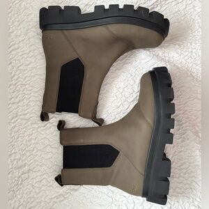 Toms Women’s Rowan Boot in Green